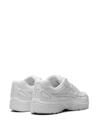 Nike Tênis P-6000