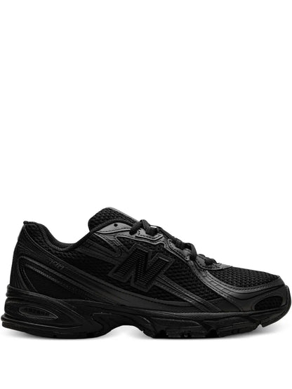 New Balance 740